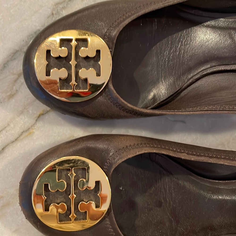 Tory Burch Reva Brown Heel with Logo in Size 7.5